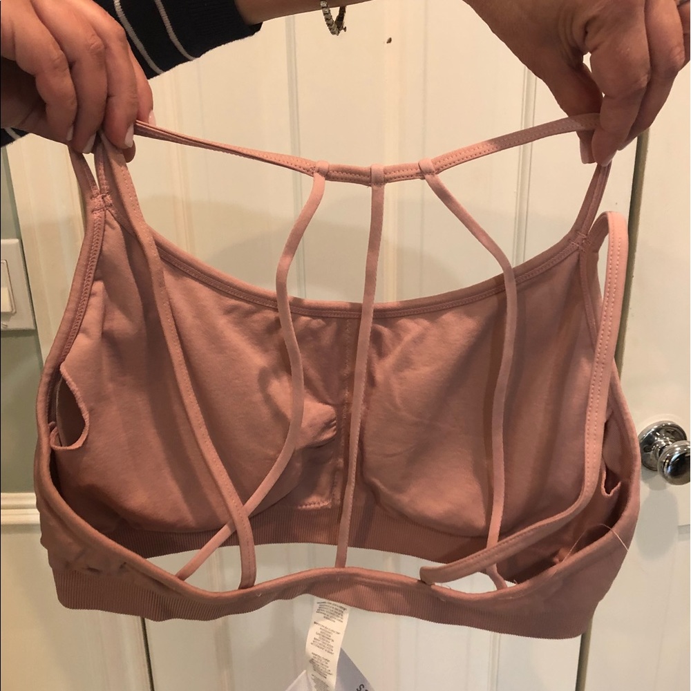 Fabletics Janet Bra in Mauve